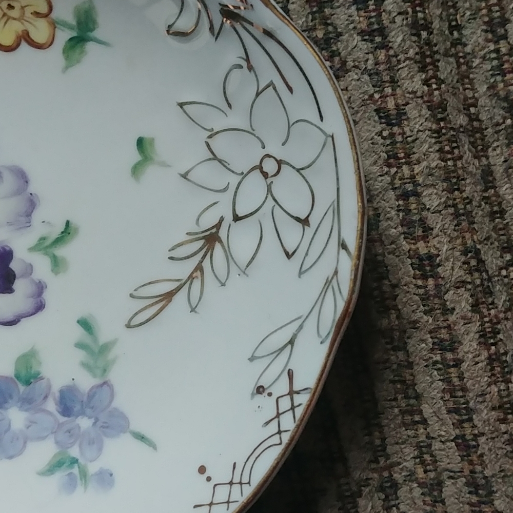 Pretty handled h.p. floral tray hand painted. - Picture 7 of 13